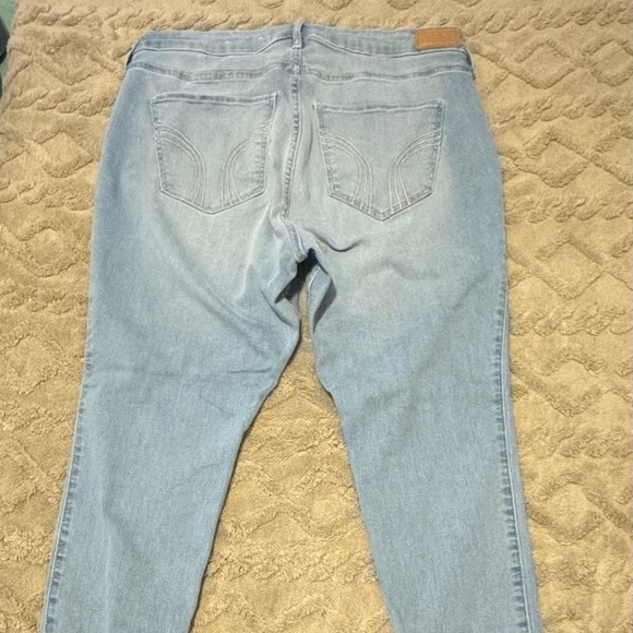 Hollister | Women's Curvy Hi-Rise Super Skinny Jeans | Size 17 - Picture 4 of 8